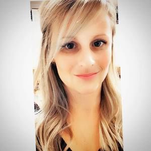 Meet your Posher, Katelyn